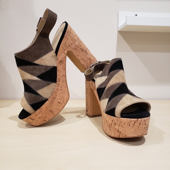Marc Fisher "Queenie" Wedge Sandals - sz 9M - Picture 1 of 7